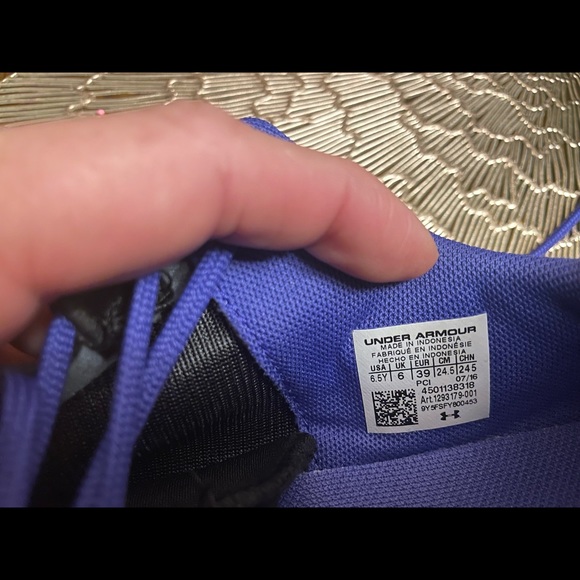 UNDER ARMOUR SNEAKERS FOR WOMEN  MULTICOLORSSIZE 6Y - Picture 8 of 10